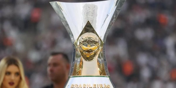 Para onde vai troféu de campeão? CBF terá três taças para entregar a  Palmeiras, Atlético-MG ou Flamengo